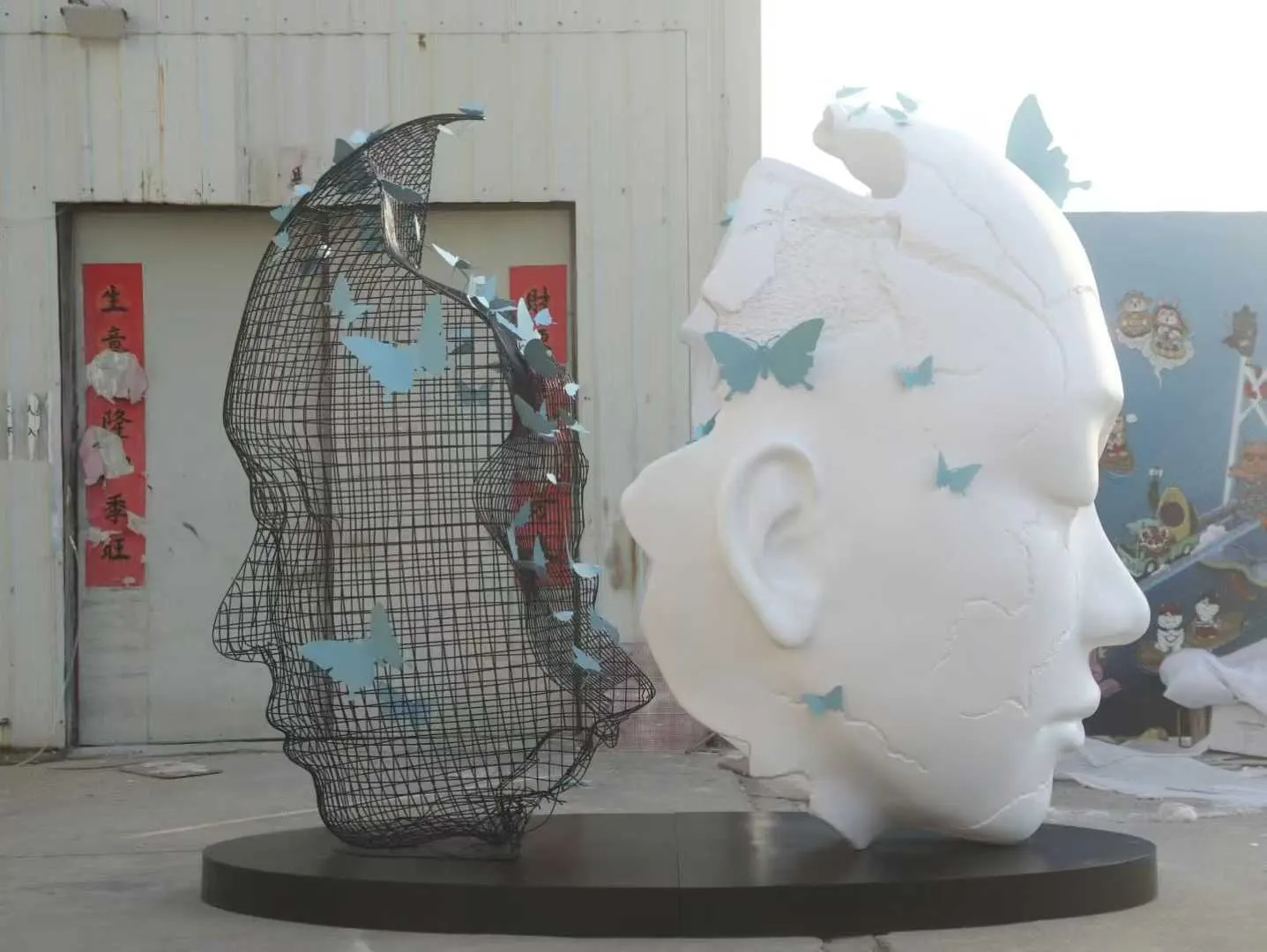 Exhibition image 2 of the large sculpture She (Double-faced)