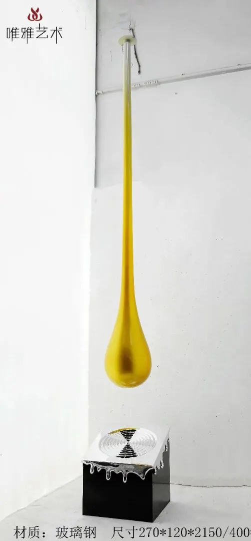 Custom pendant sculpture element for suspended cluster installation