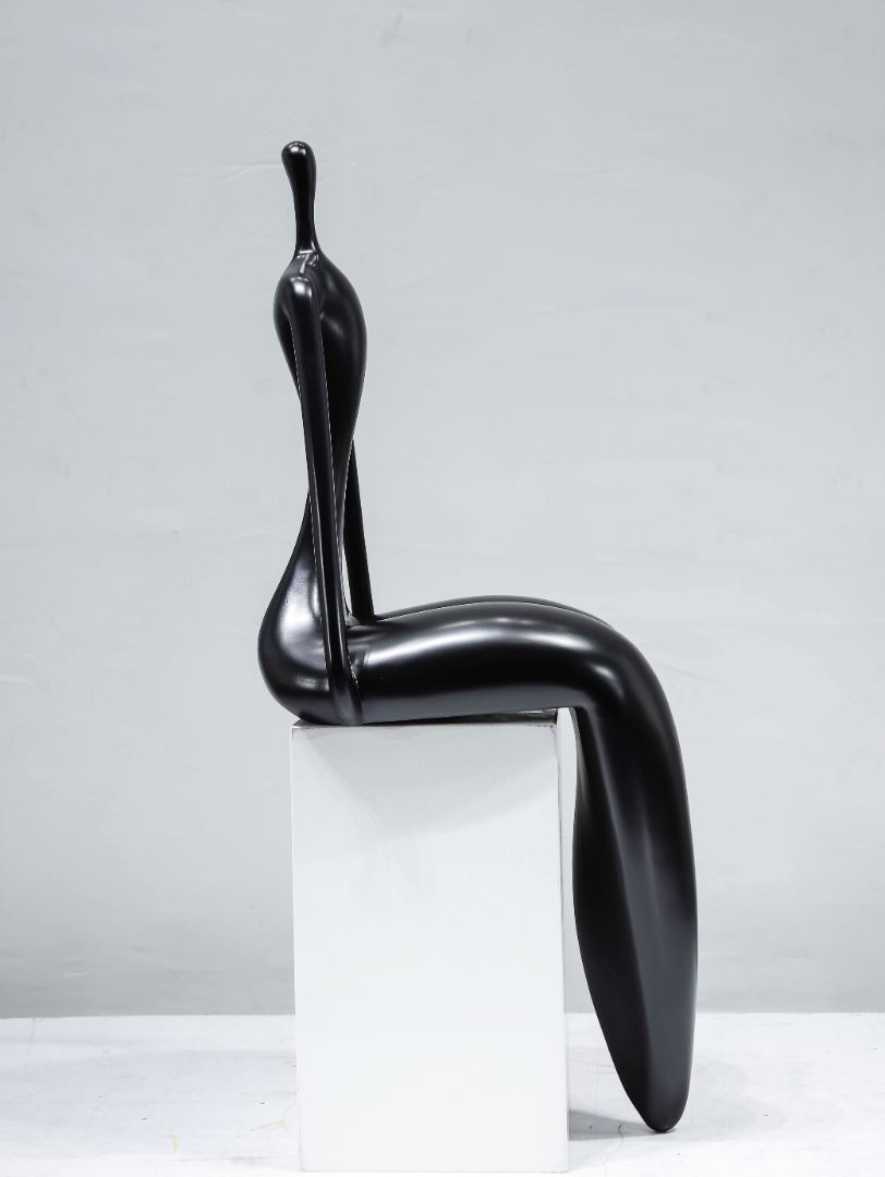 BLG-CW-R- sitting posture 004-02e3