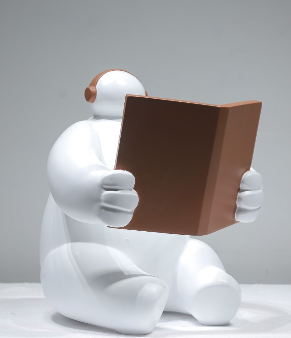 BLG-CW-R- read book 005-02c3