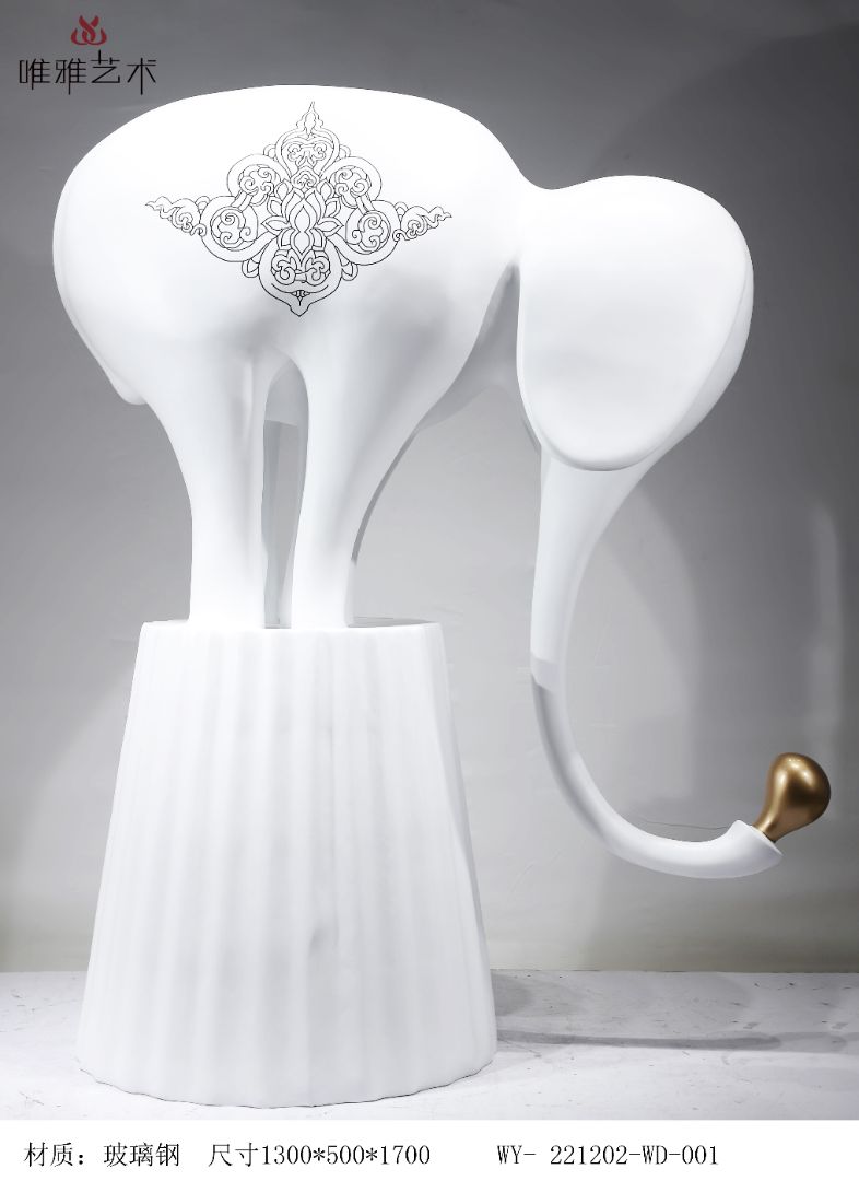 BLG-CW-D- elephant 011-04a1