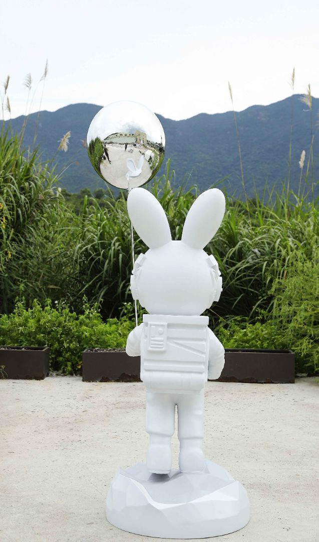 BLG-CW-K- Rabbit astronaut 003-08a3